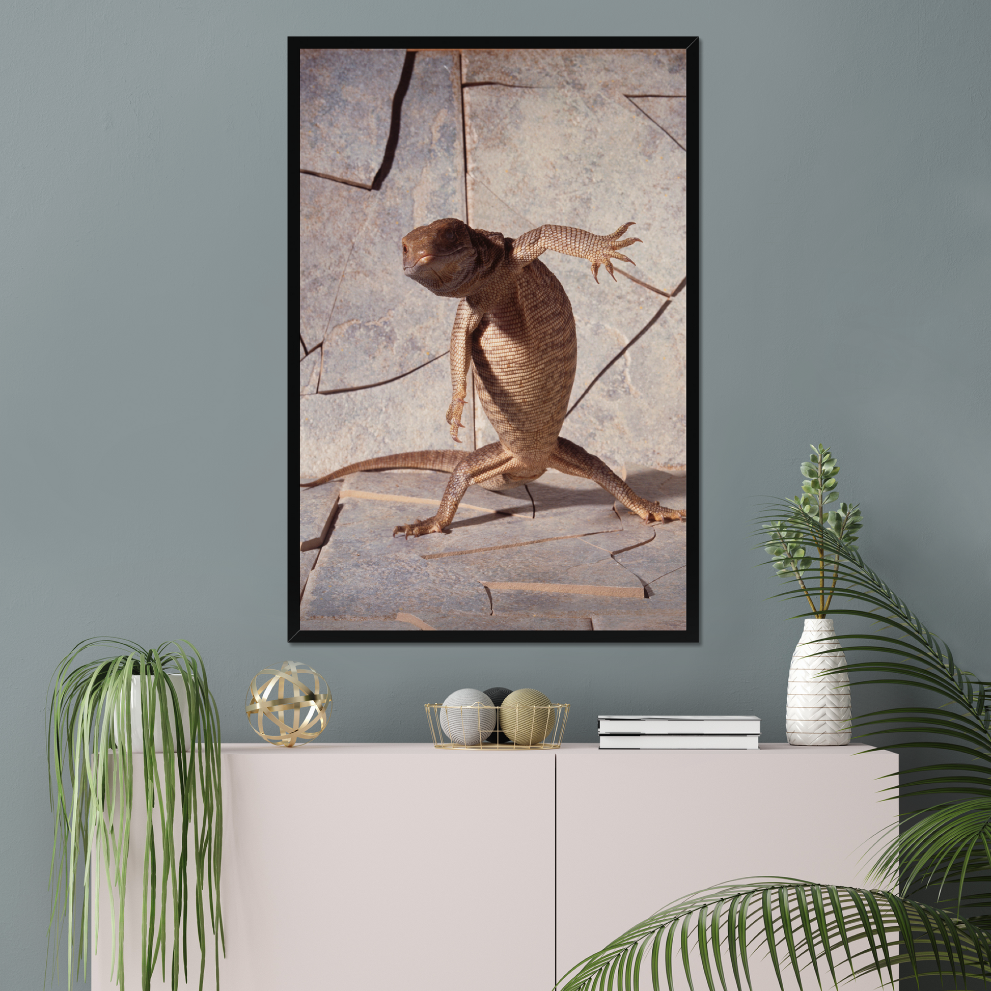 Dancing Lizard | Fine Art Animal and Wildlife Photography Prints by Steve Grubman